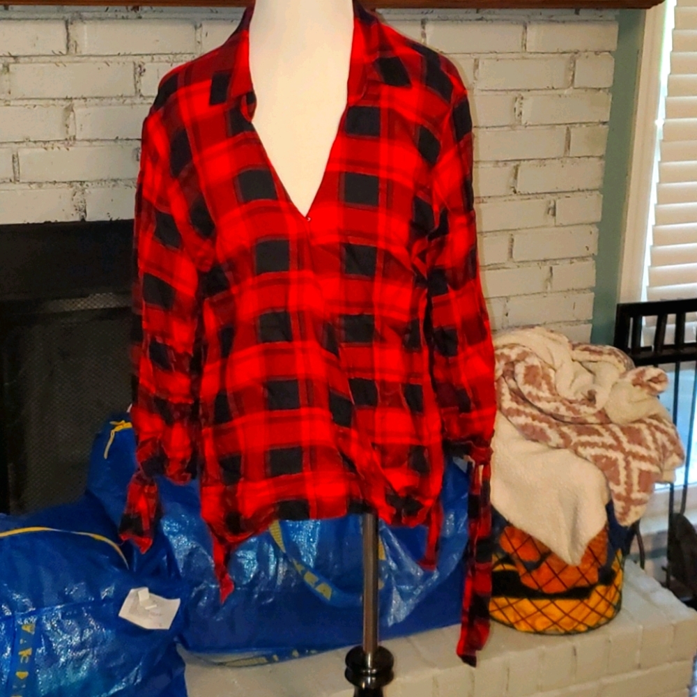 Women's plaid top